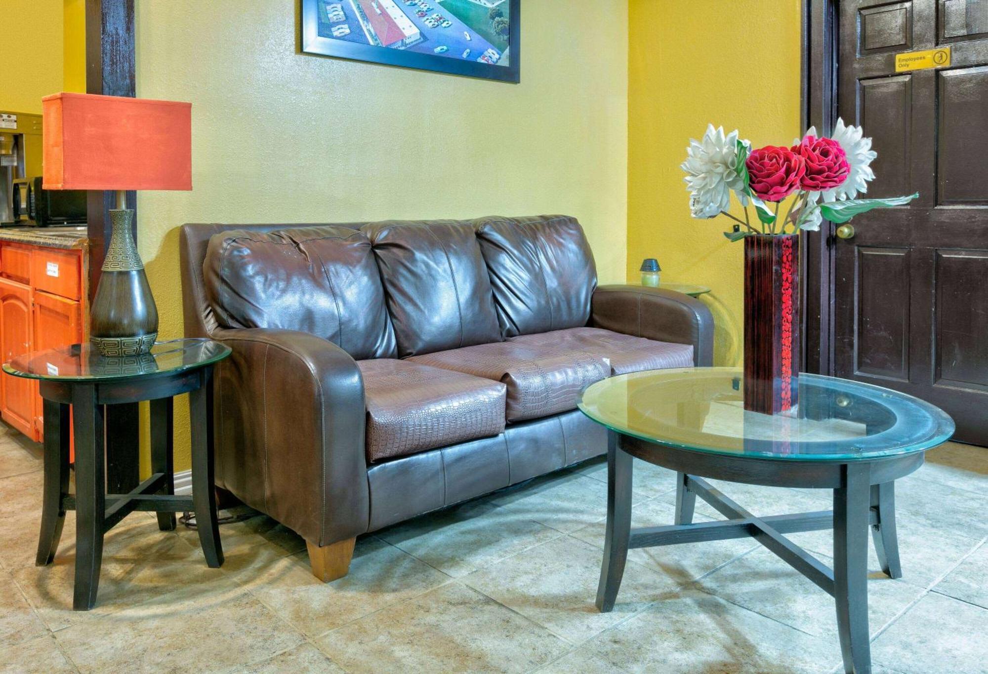 Howard Johnson By Wyndham سان ماركوس المظهر الخارجي الصورة